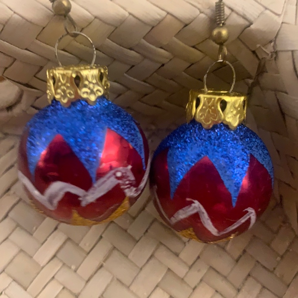 3 for $15 💥 Sparkly Christmas Ornament dangling Earrings.